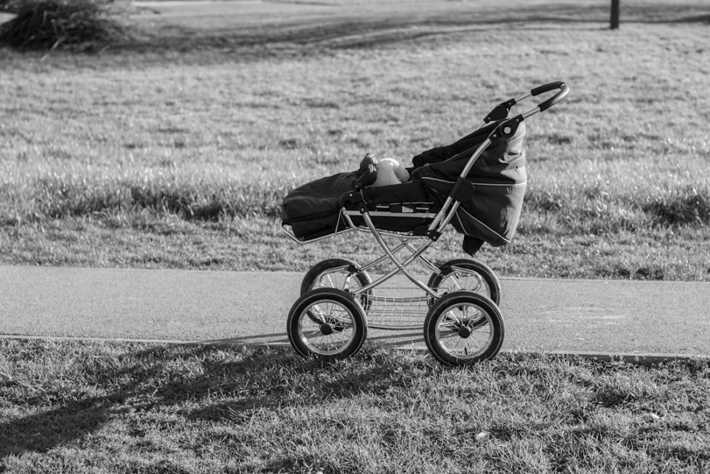 A woman has warned people not to stop if they see abandoned strollers by the roadside